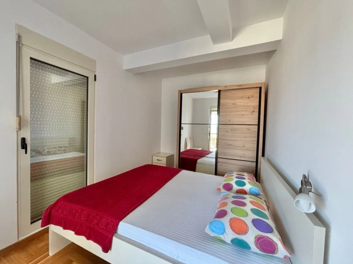 Prodaja, trosoban stan, 99m², Tivat, Crna Gora