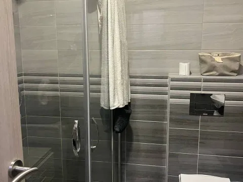 Izdavanje, jednosoban stan, 49m², Stari Aerodrom, Podgorica - image 3