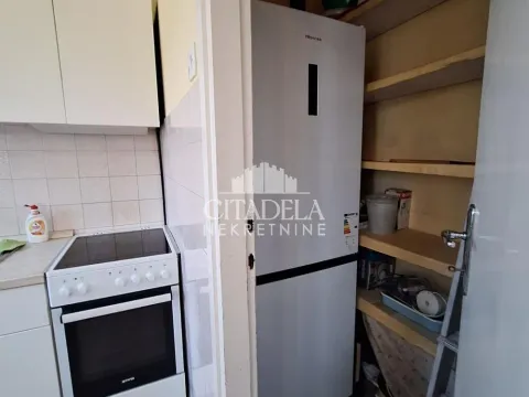 Izdavanje, jednosoban stan, 45m², Kanarevo Brdo, Beograd - image 7