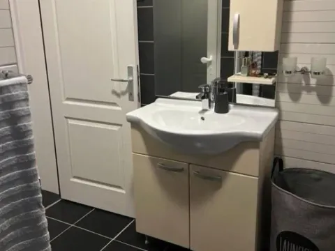 Izdavanje, dvosoban stan, 100m², Šušanj, Bar - image 8