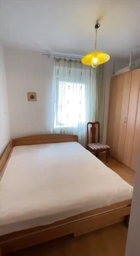 Izdavanje, jednosoban stan, 51m², Podmaine, Budva