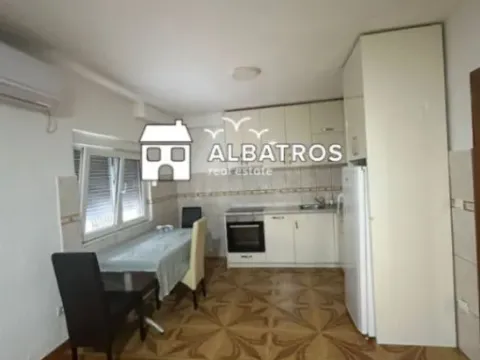 Izdavanje, dvosoban stan, 80m², Ilino, Bar - image 2