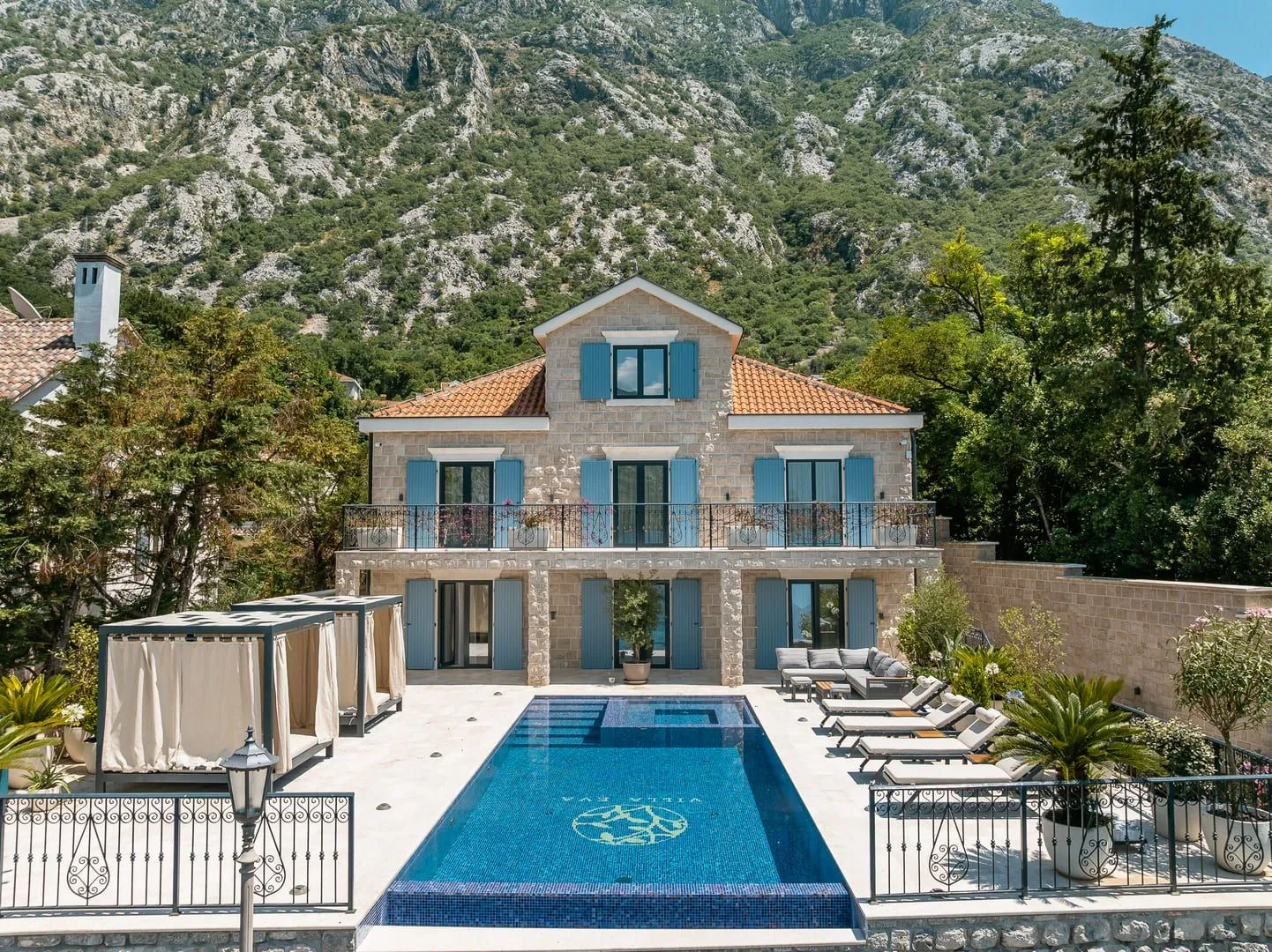 Prodaja, kuća, 819m², Ljuta, Kotor