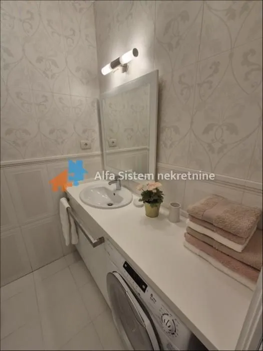 Rent, three bedroom apartment, 117m², Stari Grad, Beograd