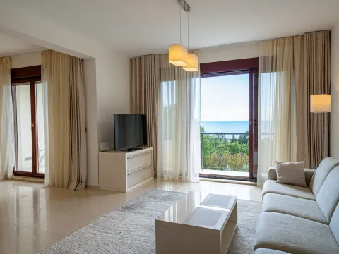 Sale, three bedroom apartment, 86m², Petrovac, Budva - image 6