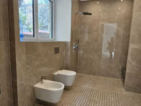 Prodaja, četvorosoban stan, 148m², Čubura, Beograd - image 10