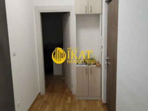 Prodaja, jednosoban stan, 41m², Centar, Stara Pazova - image 4