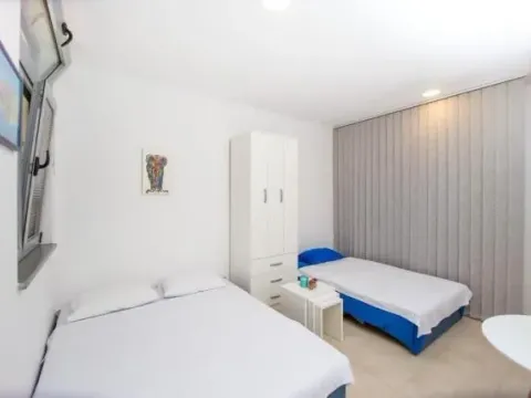 Rent, one bedroom apartment, 21m², Rozino, Budva - image 7