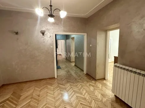 Rent, four bedroom apartment, 104m², Vračar Sve Podlokacije, Beograd - image 9