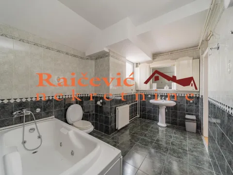 Rent, four bedroom apartment, 176m², Autokomanda, Voždovac Sve Podlokacije - image 19