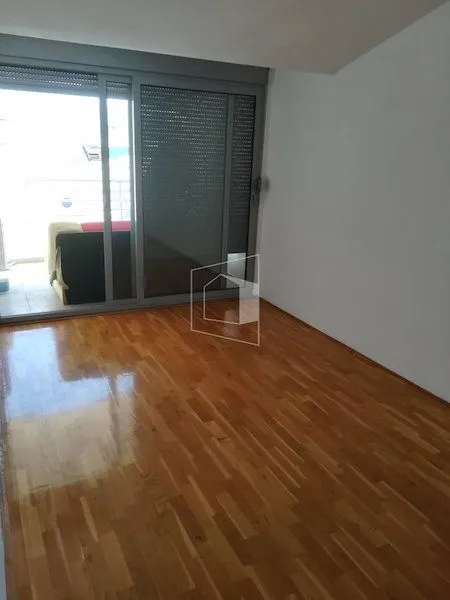 Prodaja, stan, 96m², Krivi Most, Podgorica