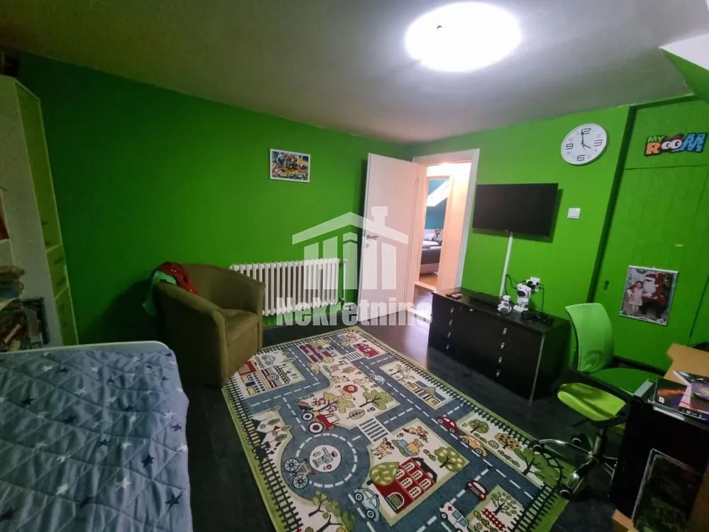 Sale, four bedroom apartment, 104m², Batajnica, Beograd