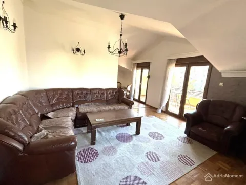 Prodaja, trosoban stan, 80m², Stari Aerodrom, Podgorica - image 2