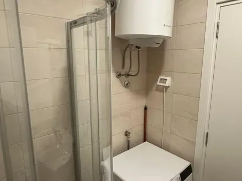 Rent, one bedroom apartment, 45m², City Kej, Podgorica - image 5