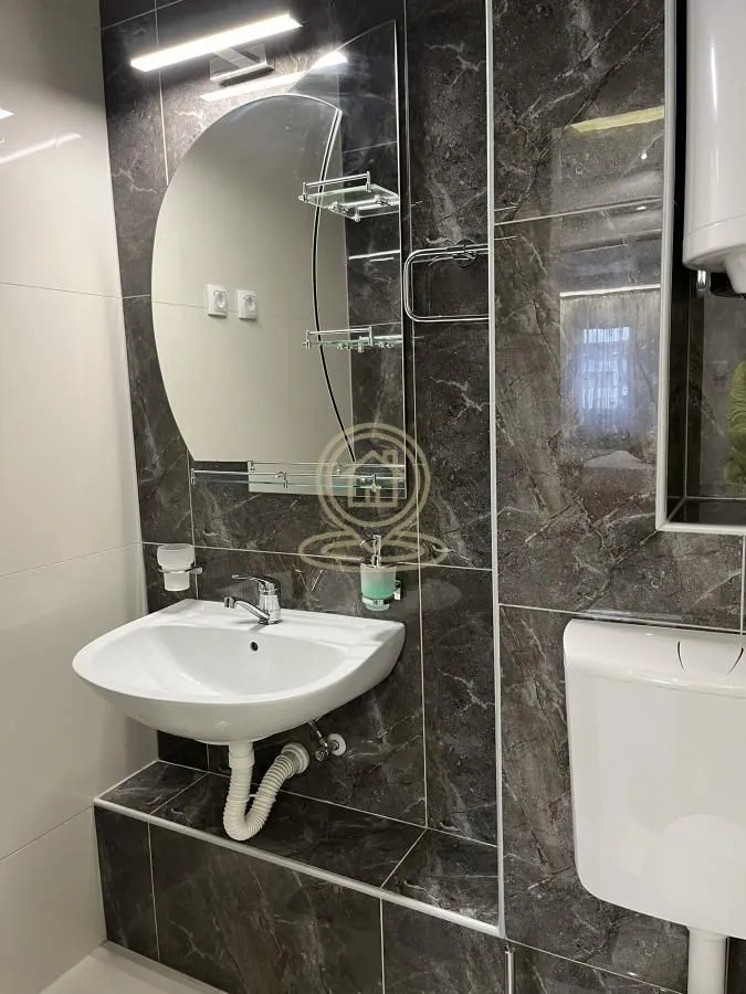 Izdavanje, četvorosoban stan, 102m², Telep, Novi Sad Sve Podlokacije