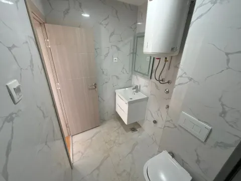Prodaja, jednosoban stan, 43m², Podkošljun, Budva - image 5