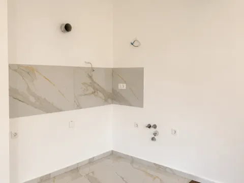 Rent, office space, 41m², Kod Capital Plaze, Podgorica - image 8