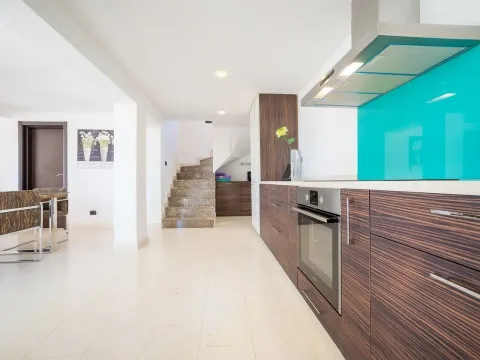 Sale, house, 290m², Zabrđe, Herceg Novi - image 8