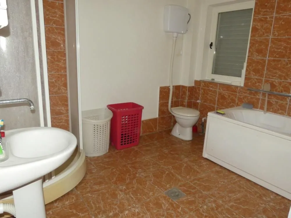 Prodaja, kuća, 240m², Lipar, Jagodina