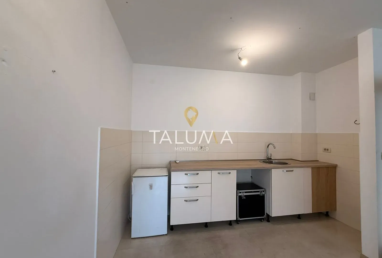 Rent, two bedroom apartment, 70m², City Kvart, Podgorica