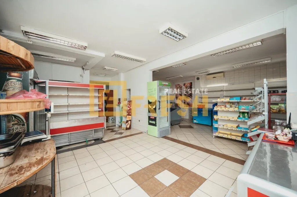 Izdavanje, poslovni prostor, 370m², Stari Aerodrom, Podgorica