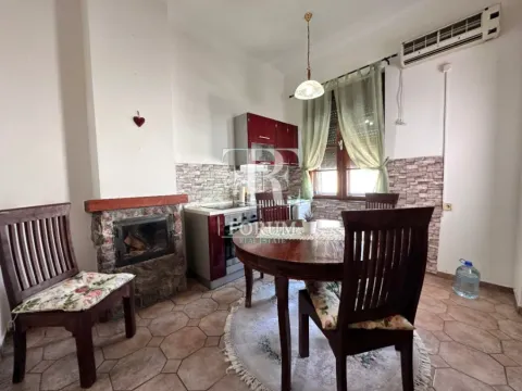 Izdavanje, jednosoban stan, 64m², Centar, Podgorica - image 3
