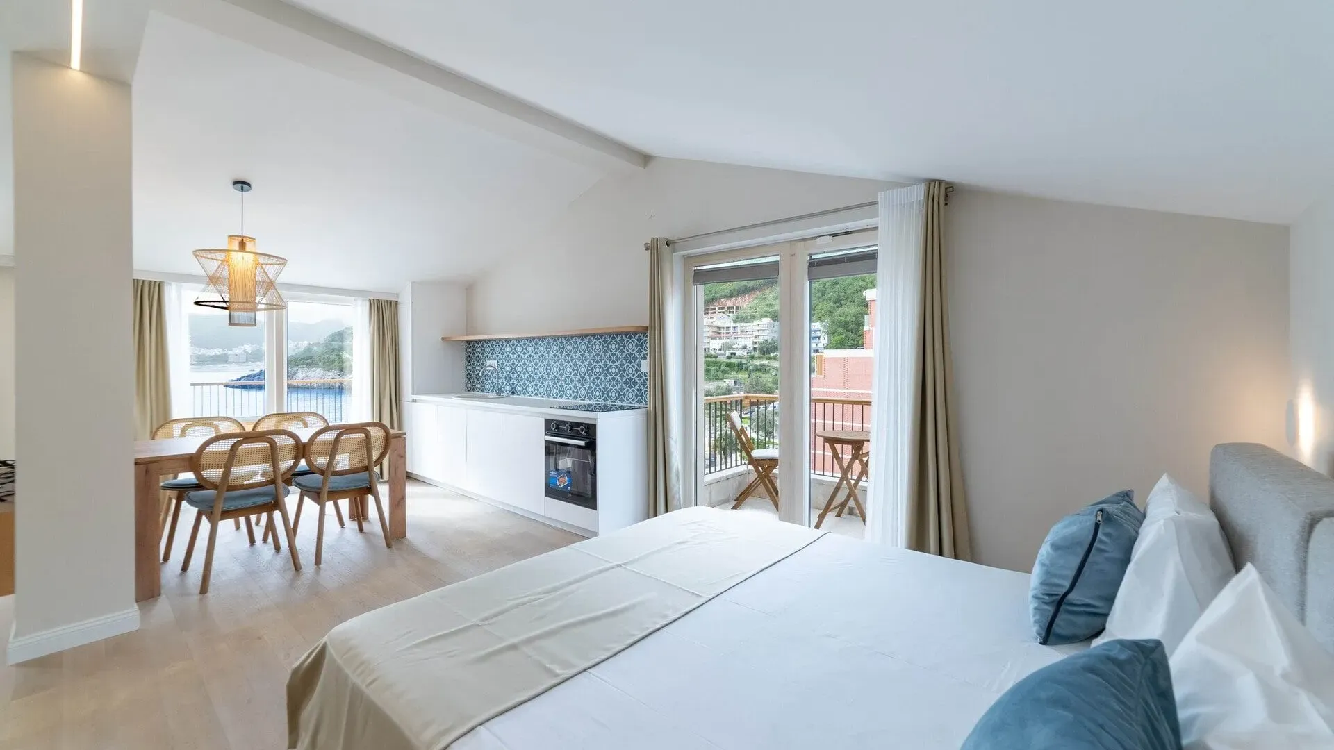 Sale, hospitality venue, 358m², Pržno, Budva