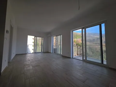Sale, two bedroom apartment, 65m², Bečići, Budva - image 7