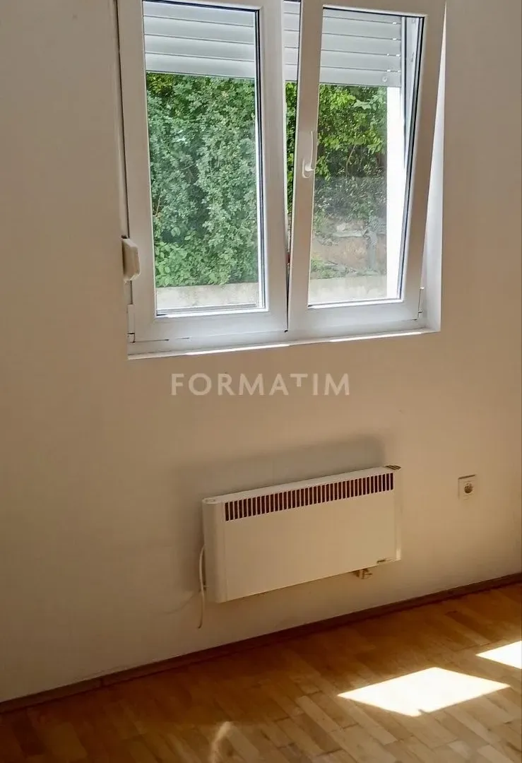 Izdavanje, dvosoban stan, 45m², Zvezdara Sve Podlokacije, Beograd