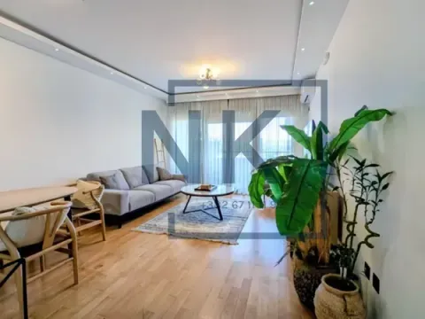 Izdavanje, trosoban stan, 97m², 1 maj, Podgorica - image 2