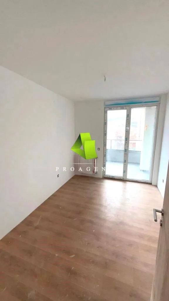 Prodaja, četvorosoban stan, 91m², Medijana, Niš