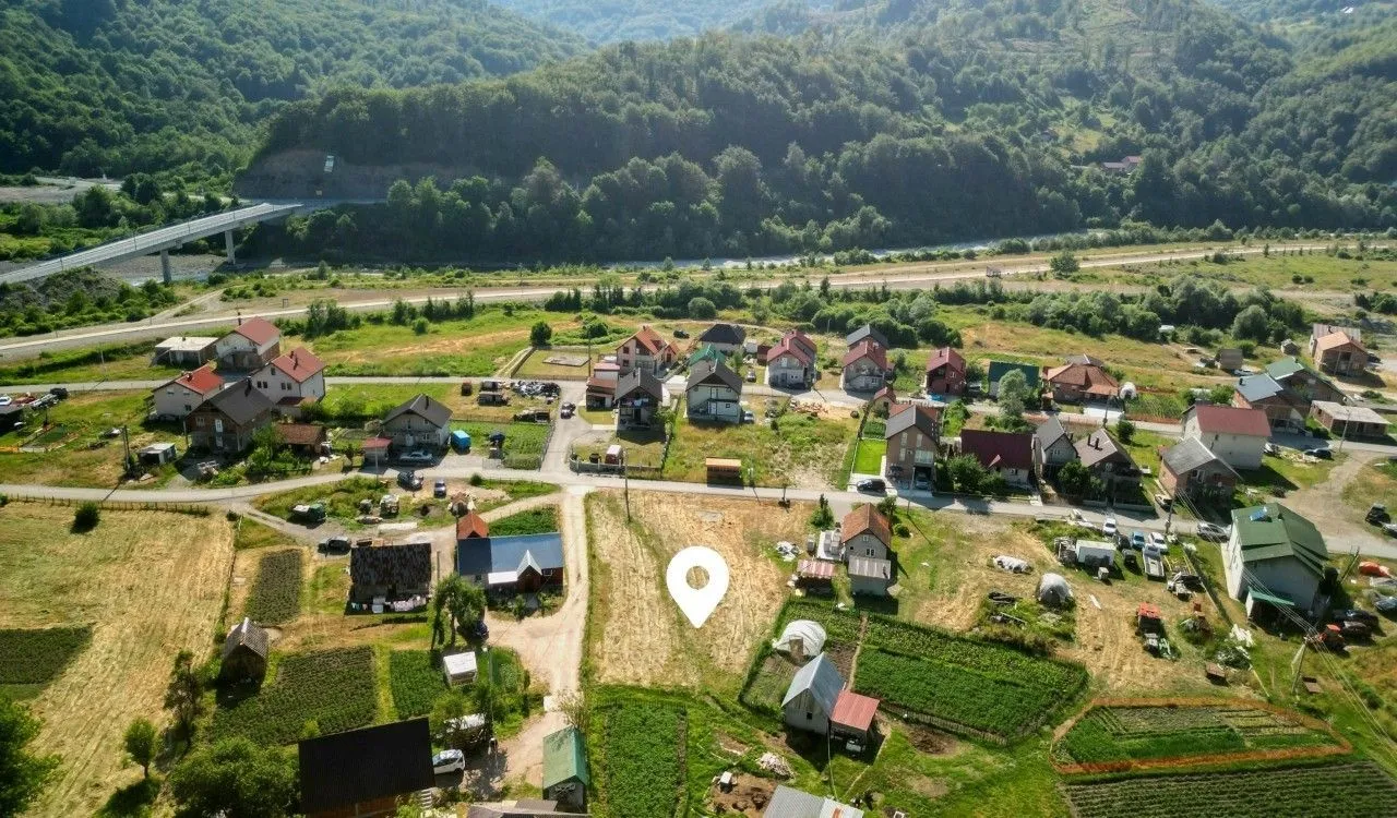 Prodaja, plac, 2000m², Centar, Kolašin