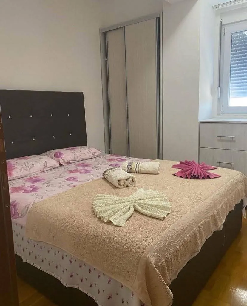 Rent, one bedroom apartment, 40m², Ilino, Bar