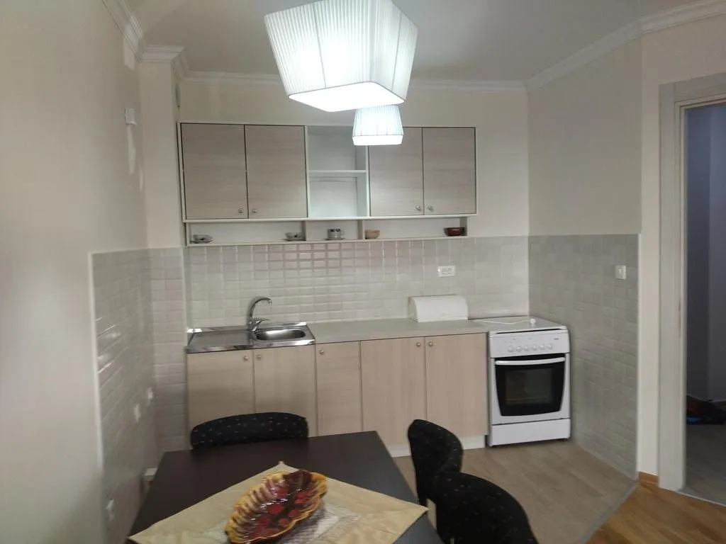 Izdavanje, jednosoban stan, 47m², Ljubović, Podgorica
