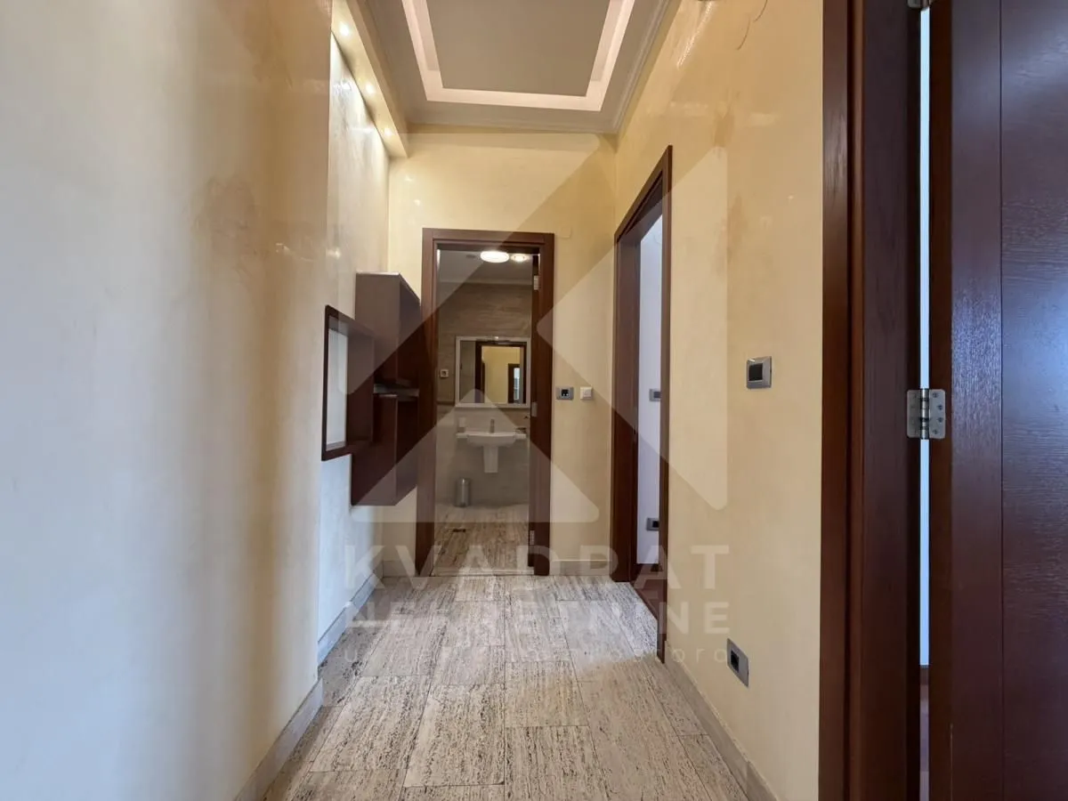 Rent, office space, 138m², Preko Morače, Podgorica