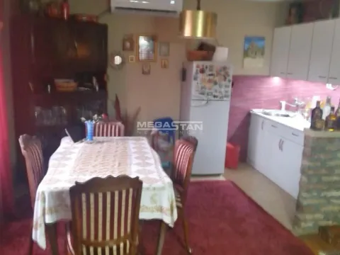 Prodaja, kuća, 220m², Krnjaca, Palilula Sve Podlokacije - image 12