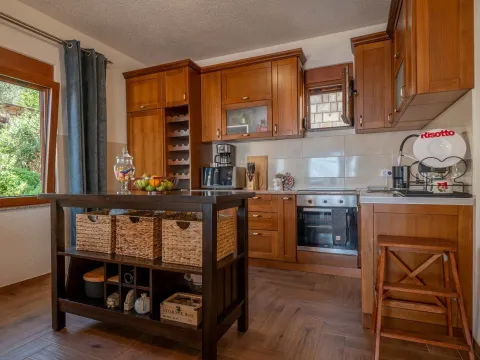 Sale, house, 500m², Šušanj, Bar - image 6