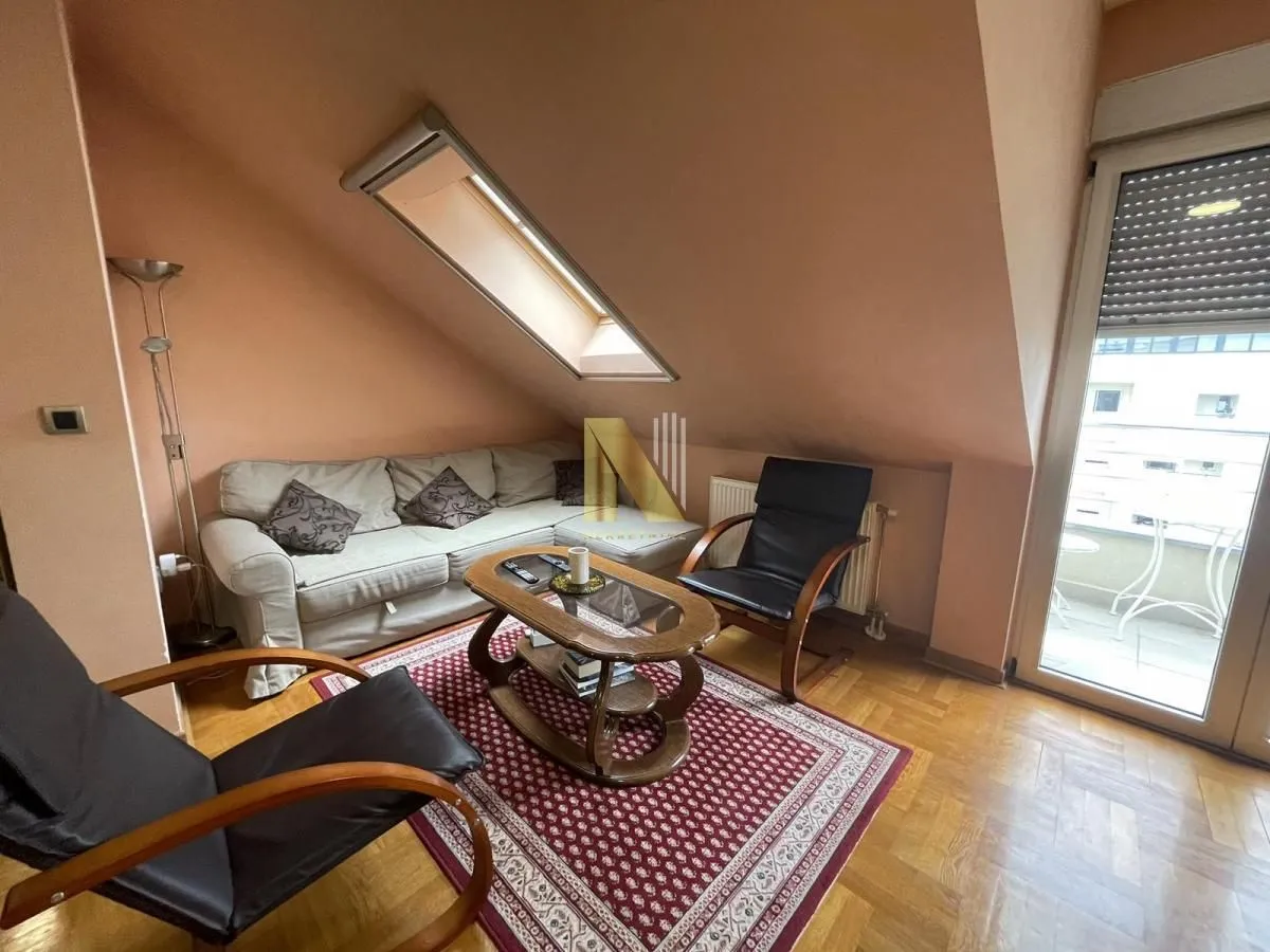 Prodaja, stan, 69m², Centar, Novi Sad