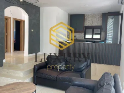 Izdavanje, kuća, 140m², Velje Brdo, Podgorica - image 11