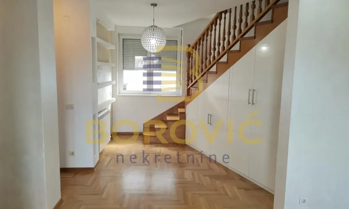 Prodaja, četvorosoban stan, 89m², Lekino Brdo, Voždovac Sve Podlokacije