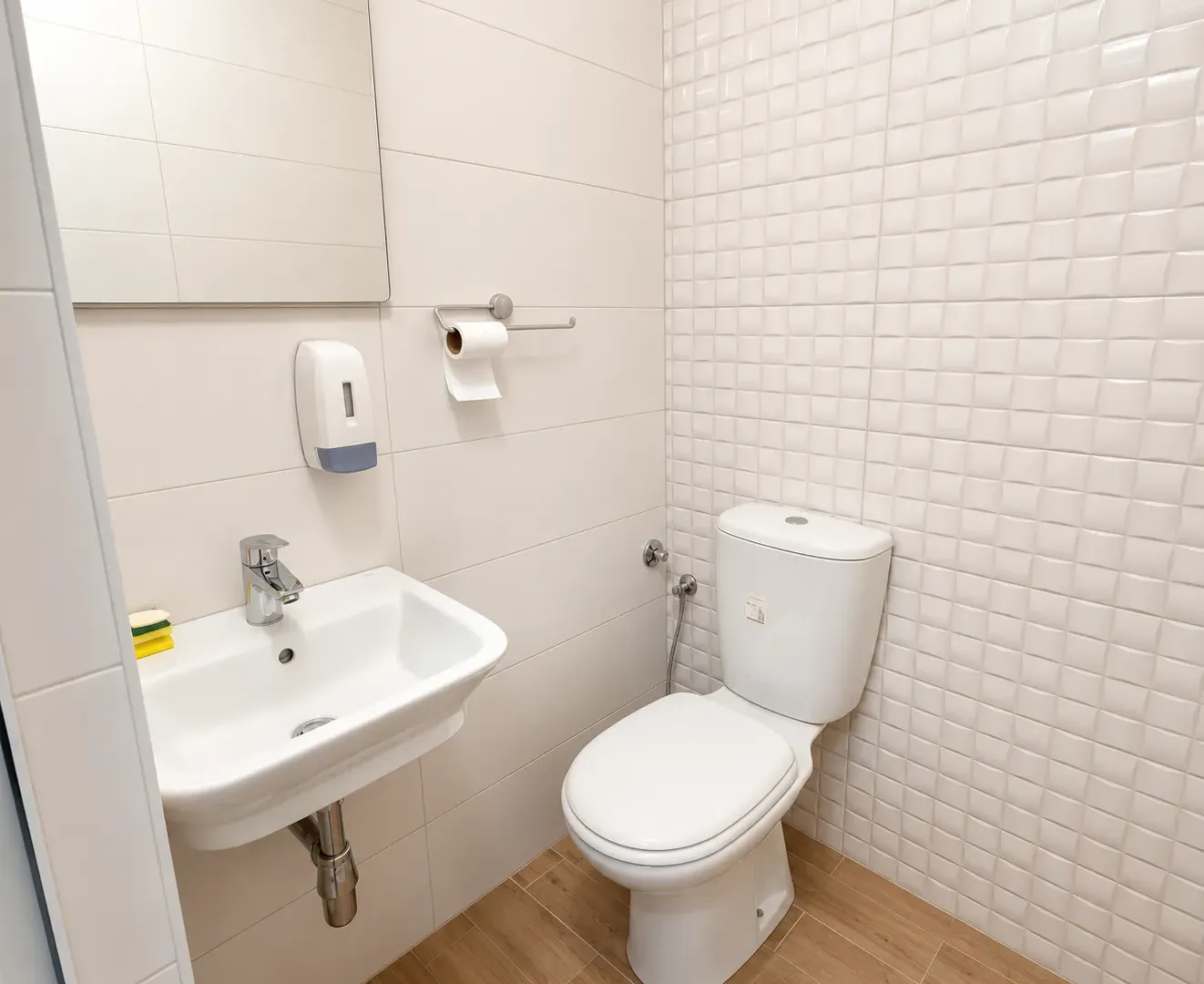 Rent, office space, 100m², Centar, Podgorica