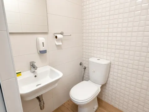 Rent, office space, 100m², Centar, Podgorica - image 10