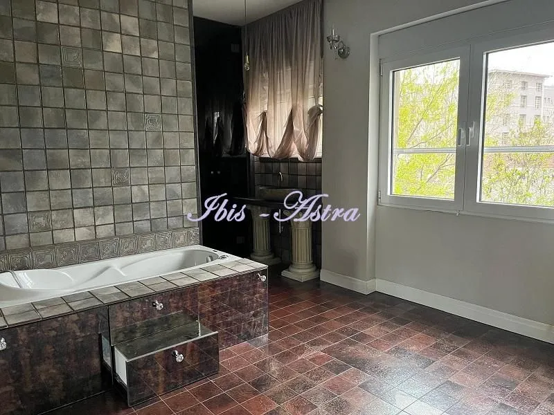 Rent, apartment, 120m², Kalenić Pijaca, Vračar Sve Podlokacije