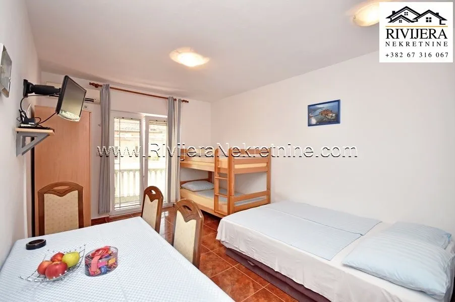 Prodaja, kuća, 300m², Đenovići, Herceg Novi