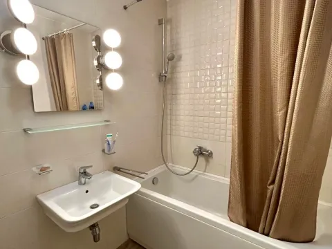 Rent, one bedroom apartment, 49m², City Kej, Podgorica - image 8