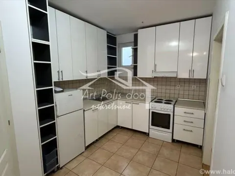 Stan in Gradska Bolnica