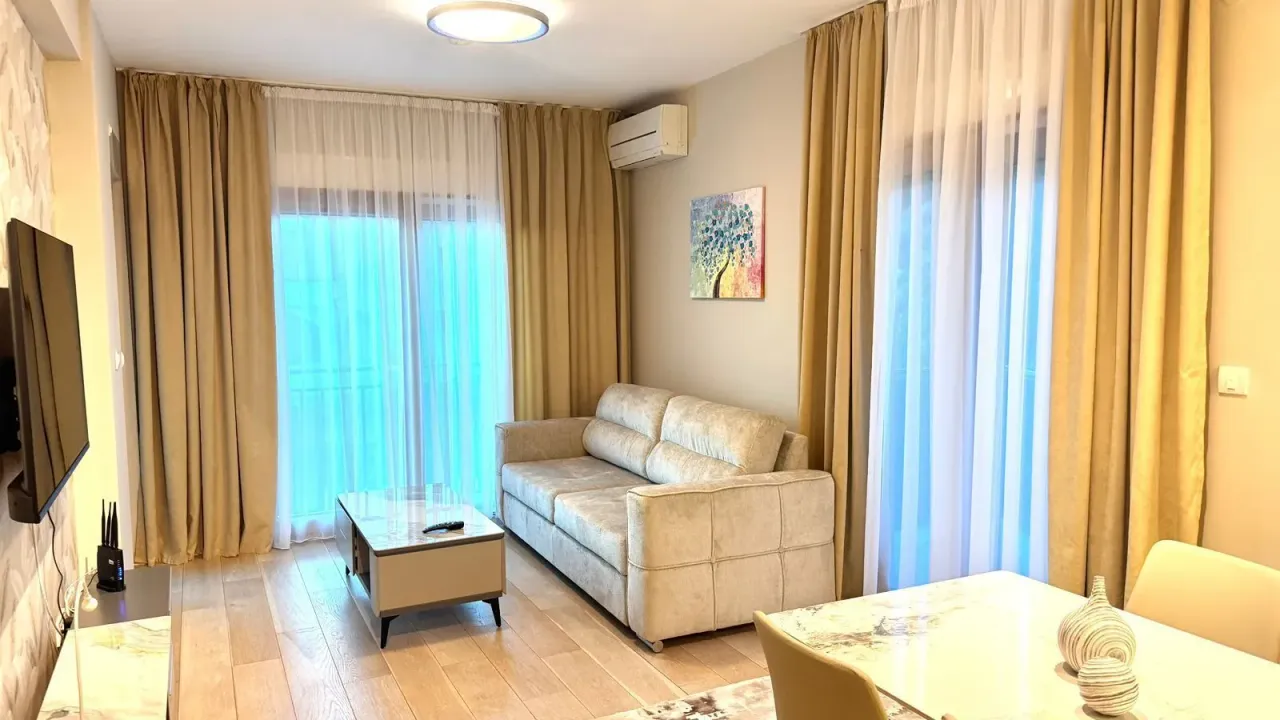 Izdavanje, jednosoban stan, 49m², Pržno, Budva