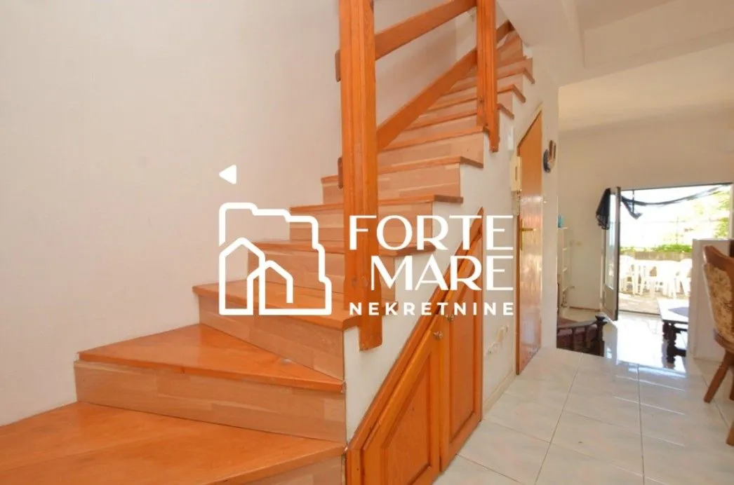 Prodaja, dvosoban stan, 81m², Savina, Herceg Novi