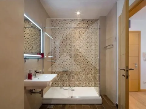 Prodaja, dvosoban stan, 77m², Centar, Budva - image 10