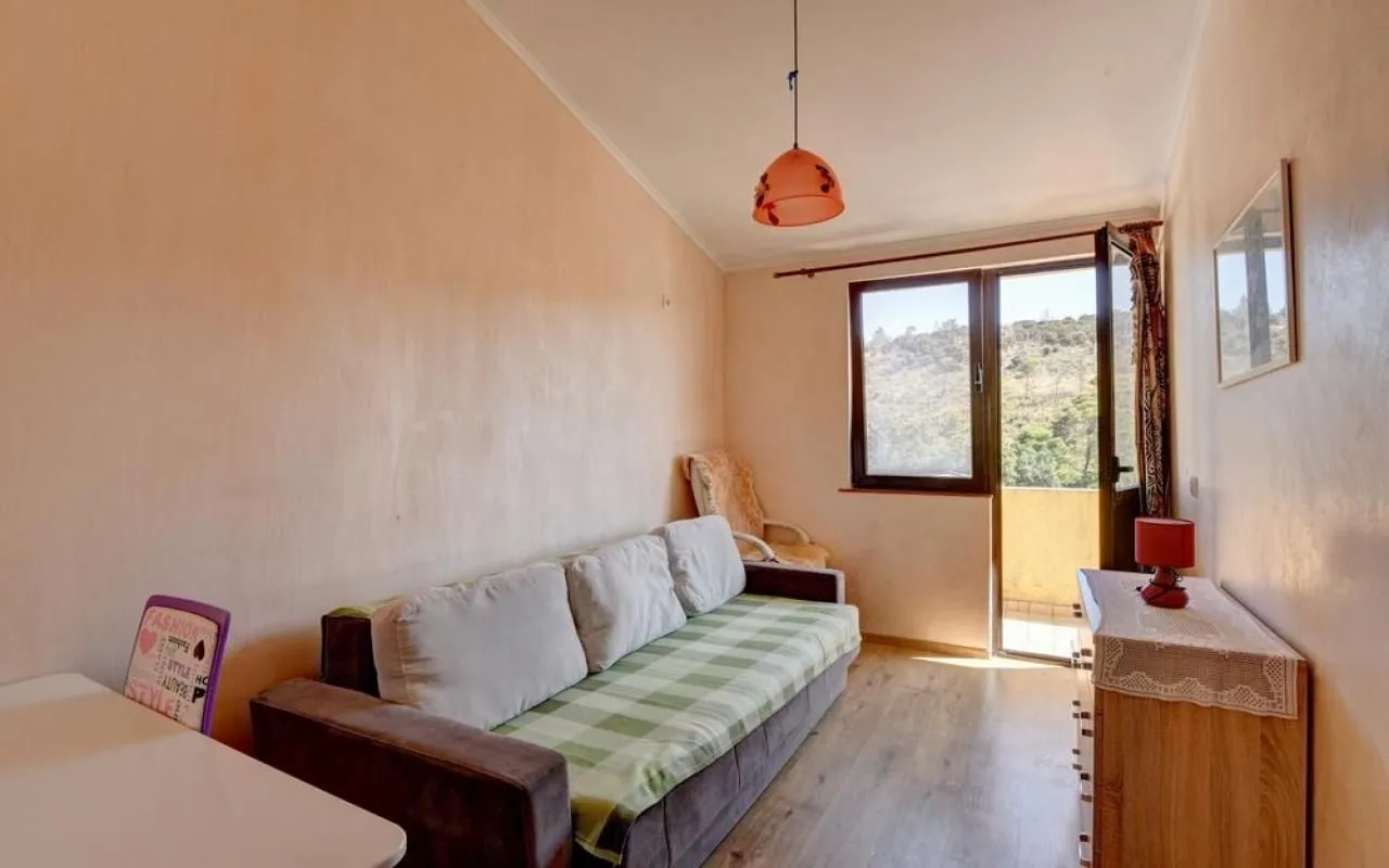 Izdavanje, dvosoban stan, 65m², Sutomore, Bar
